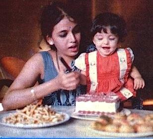 Aishwarya Baby Photo on Childhood Pix Of Some Bollywood Stars   Page 3